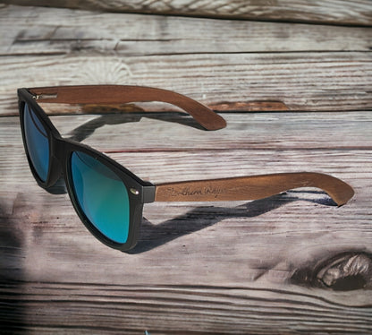 WALNUT WOOD SUNGLASSES WITH GREEN MIRROR LENS